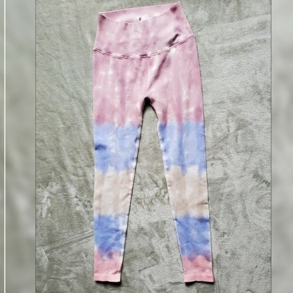 Spiritual Gangster Love Sculpting‎ Yoga Leggings - Picture 2 of 9